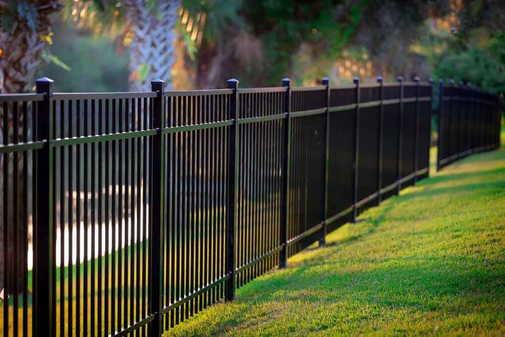 black-aluminum-fence-3-rails